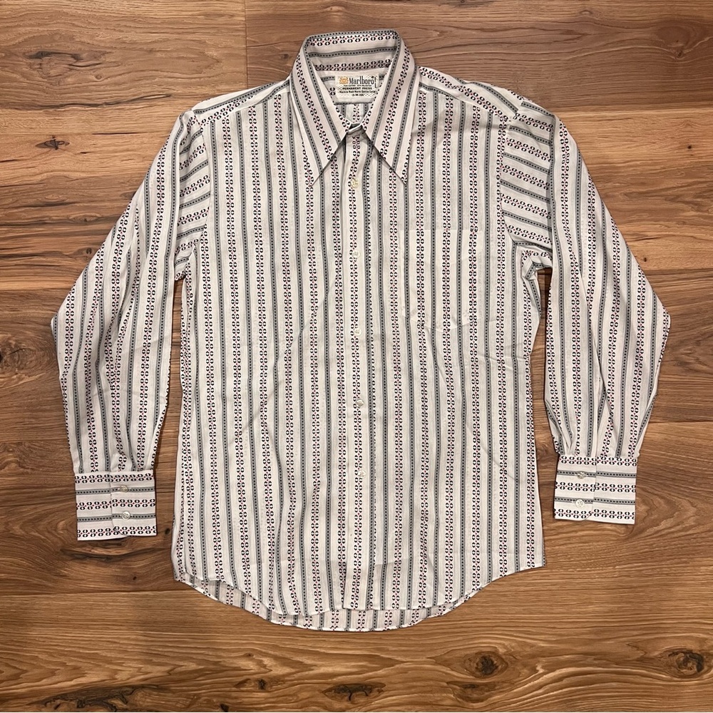 Vintage Marlboro White Large Button Down Shirt with Red Tie